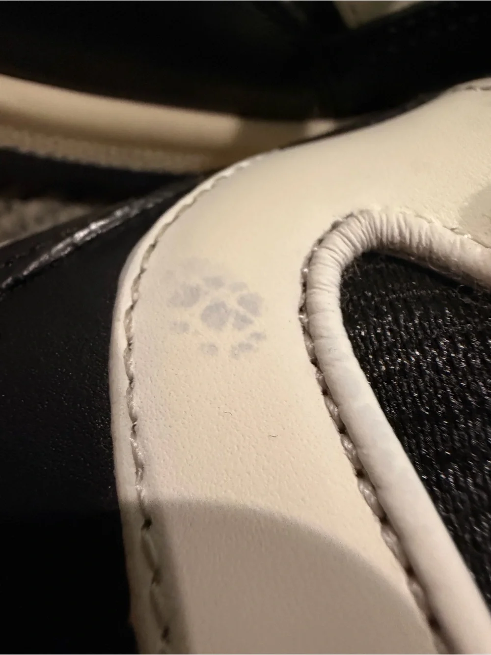 Gucci Men’s MAC80 Black White Logo LowTop Logo Sneakers Extra Gucci Strings Sz 9